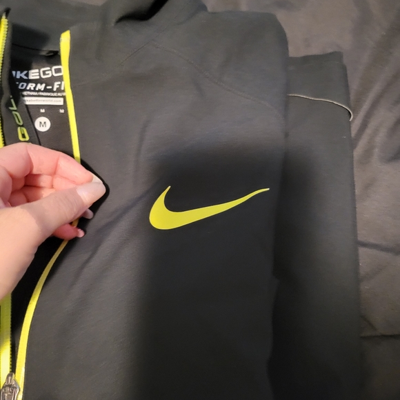 Nike golf storm-fit jacket - Picture 4 of 12